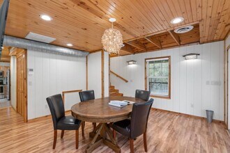 10202 Wommack Rd in Austin, TX - Building Photo - Building Photo