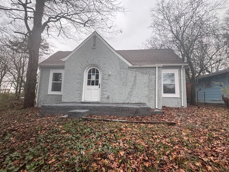 2821 Selma Ave in Knoxville, TN - Building Photo