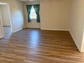 4615 Fallow Ln in Cumming, GA - Building Photo - Building Photo