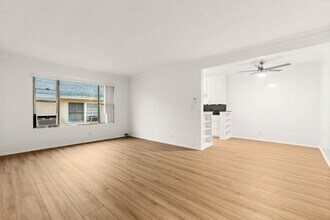 1254 Orange in Los Angeles, CA - Building Photo - Interior Photo