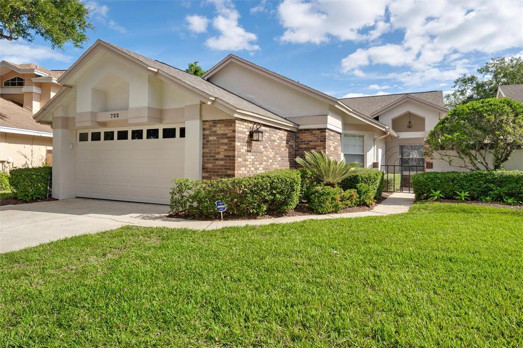 722 Barrington Cir in Winter Springs, FL - Foto de edificio