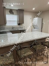 360 Cole Ave in Clovis, CA - Building Photo - Building Photo