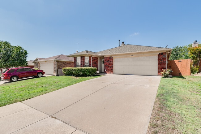 2508 Concina Way, Unit 2508 Concina Way in Fort Worth, TX - Foto de edificio - Building Photo