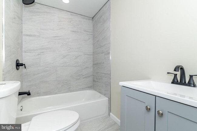 property at 505 Rand St