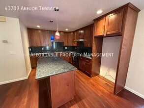 43709 Abeloe Terrace in Fremont, CA - Building Photo - Building Photo