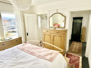 1122 9th St, Unit Petch Manor Apt. 2 in Eureka, CA - Foto de edificio - Building Photo