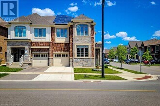 1155 Hamman Way in Milton, ON - Building Photo - Building Photo