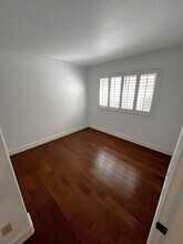 491 W 39th St in Los Angeles, CA - Building Photo - Building Photo