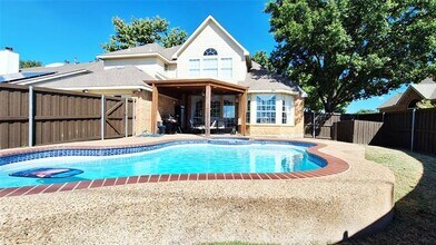 4304 Rock Springs Dr in Plano, TX - Building Photo - Building Photo