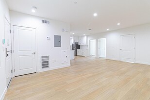 3672 W Imperial Hwy in Inglewood, CA - Building Photo