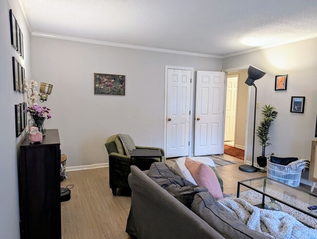 2213 Stayman Cir in Chapel Hill, NC - Building Photo - Building Photo