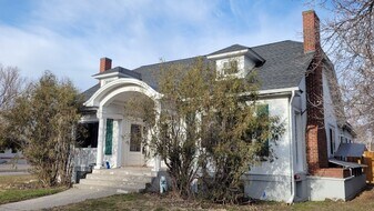 22 N 9th Ave in Bozeman, MT - Building Photo