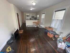 6 Giles Park, Unit 1A in Somerville, MA - Building Photo - Building Photo