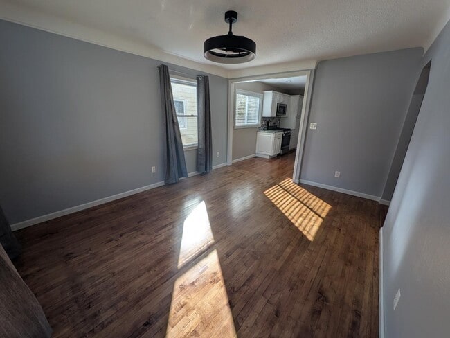27357 Dartmouth St in Madison Heights, MI - Building Photo - Building Photo