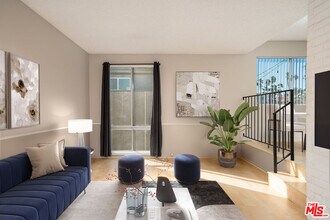953 4th St in Santa Monica, CA - Building Photo - Building Photo