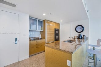 1830 S Ocean Dr, Unit 07 in Hallandale Beach, FL - Foto de edificio - Building Photo