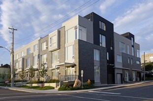 Stonehurst On The Park in Ottawa, ON - Building Photo