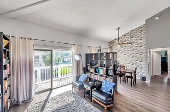 2937 Bough Ave, Unit D in Clearwater, FL - Building Photo - Building Photo