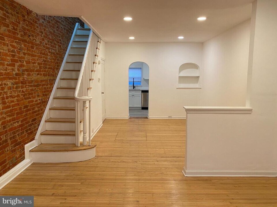 1936 McClellan St in Philadelphia, PA - Building Photo