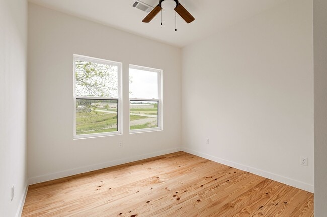 property at 226 N Dixie St