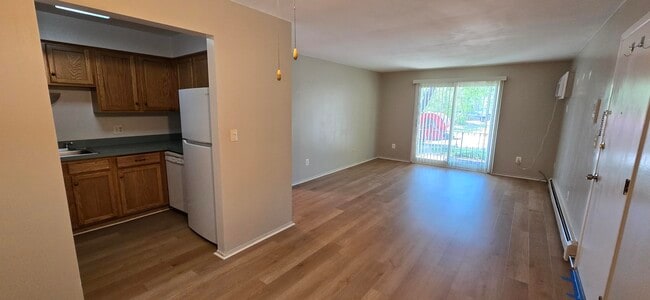 1980 Axtell Dr in Troy, MI - Building Photo - Building Photo