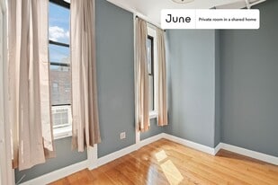 Room in Shared 2 bed/1 bath home in New York, NY - Building Photo