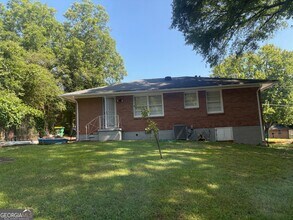 5690 Cypress Dr in Forest Park, GA - Building Photo - Building Photo