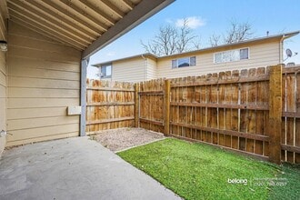 1044 Coronado Pkwy S in Denver, CO - Foto de edificio - Building Photo