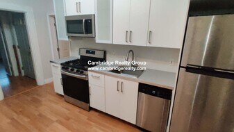 41 Avon St, Unit 1 in Somerville, MA - Building Photo