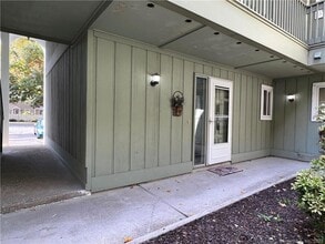 66 Nashville Rd in Bethel, CT - Building Photo - Building Photo