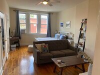 413 S 19th St, Unit 3 photo'