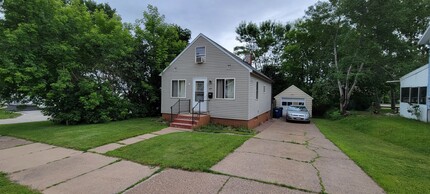 405 N 9th Ave in Wausau, WI - Foto de edificio - Building Photo