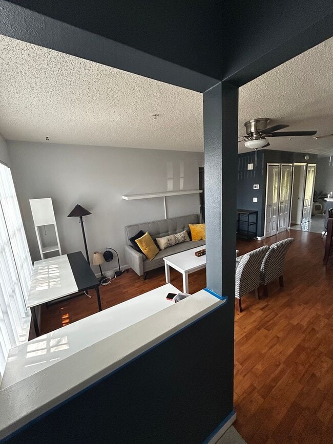 104 Reserve Cir in Oviedo, FL - Foto de edificio - Building Photo