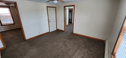 8 Bond St, Unit 10A in Fitchburg, MA - Foto de edificio - Building Photo
