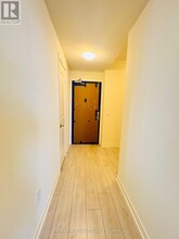 38 Annie Craig Dr in Toronto, ON - Building Photo - Building Photo