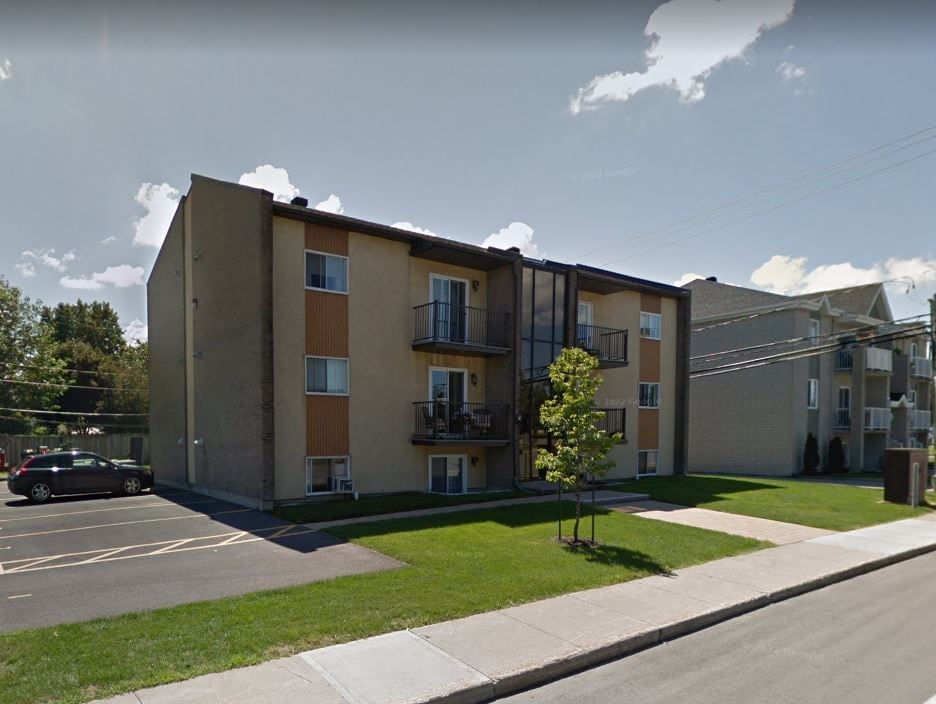 2930 De Mascouche Boul in Mascouche, QC - Building Photo