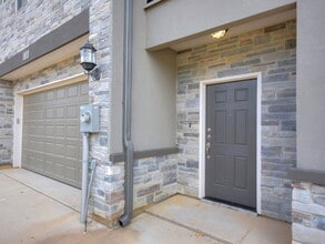 3503 Summerway Dr in College Station, TX - Building Photo - Building Photo