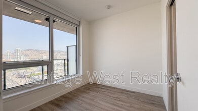 1626-1626 Water St in Kelowna, BC - Building Photo - Building Photo