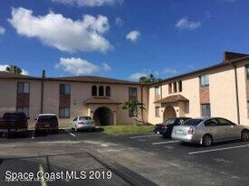 153 San Paulo Cir in West Melbourne, FL - Building Photo
