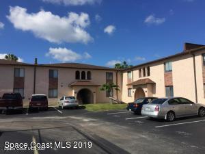153 San Paulo Cir in West Melbourne, FL - Building Photo