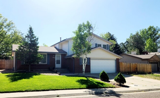 property at 6638 Cole Ct