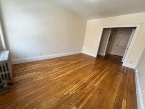 128 Washington St, Unit 37 in Boston, MA - Building Photo - Building Photo