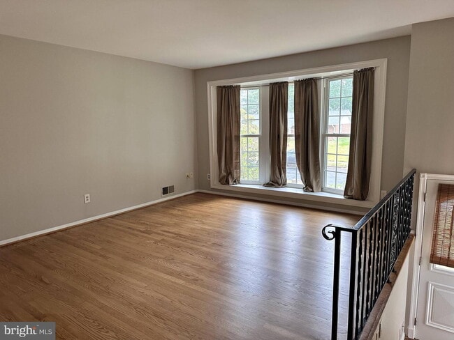14709 Batavia Dr in Centreville, VA - Building Photo - Building Photo
