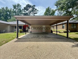 2531 Westminster Dr in Tyler, TX - Building Photo