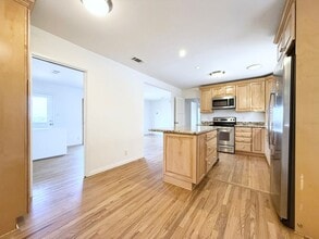 2332 Alta Vista Dr in Vista, CA - Building Photo - Building Photo