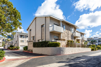 La Jolla Village Park in San Diego, CA - Building Photo - Building Photo