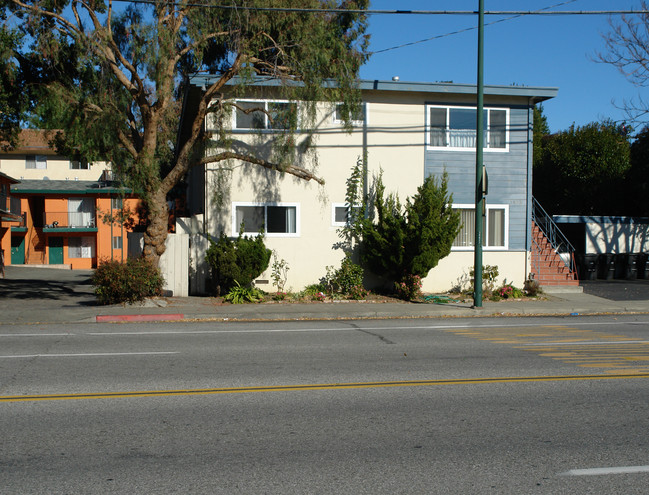 1846 California St in Mountain View, CA - Building Photo - Building Photo