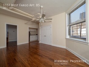 1557 W Fargo Ave in Chicago, IL - Building Photo - Building Photo