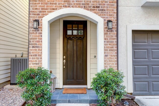 870 Wakefield Dr in Houston, TX - Foto de edificio - Building Photo