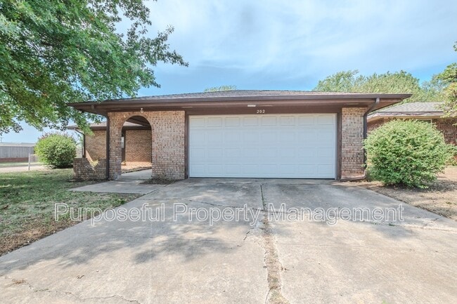 202 Stanton Dr in Norman, OK - Building Photo - Building Photo